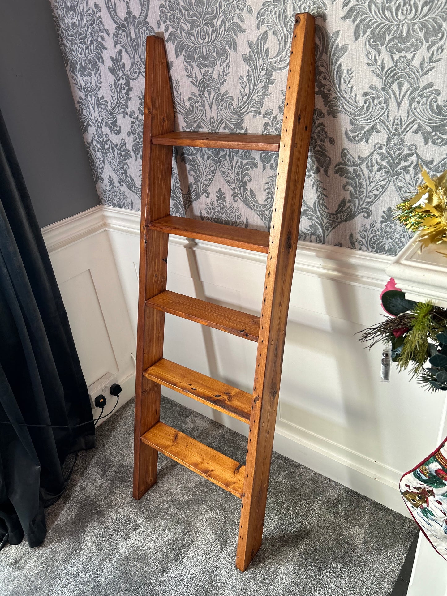 Timber Storage Step Ladder